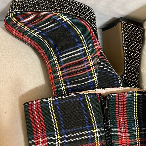 NIB Betsey Johnson Valeria Knee High Boots size 5 - Picture 10 of 14